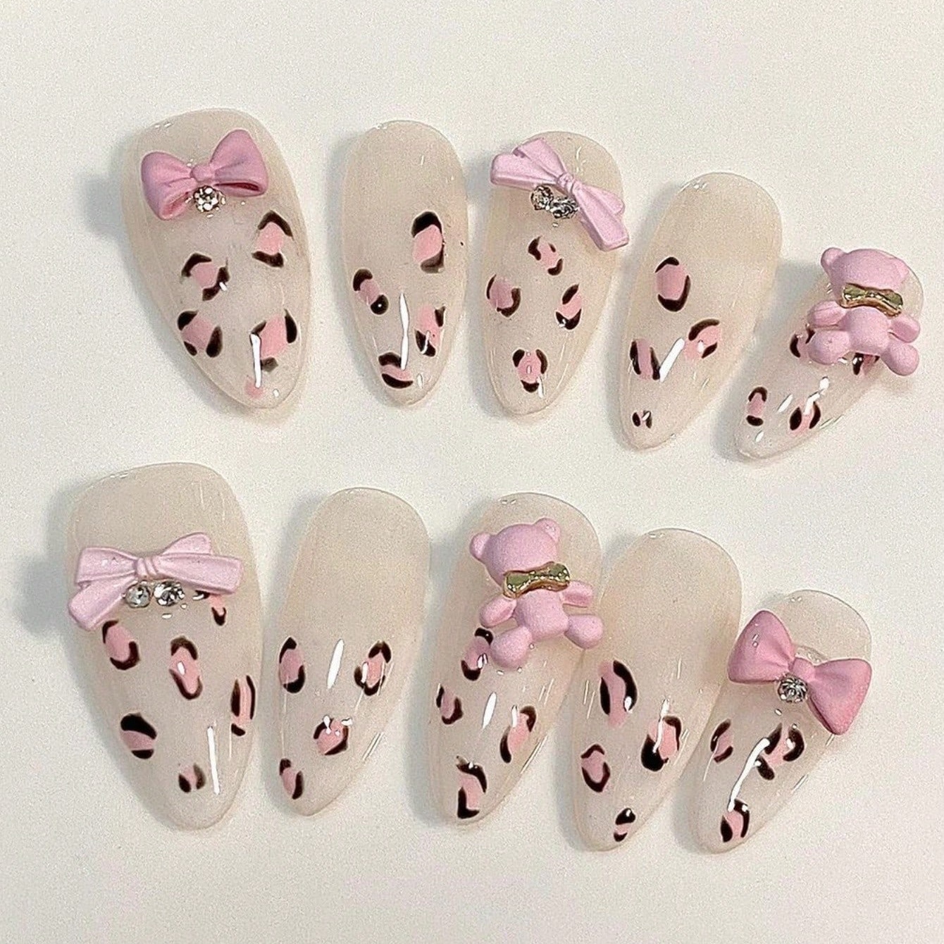 10pcs pure hand pressed almond – Nail Art Leopard Bewertung und Preis