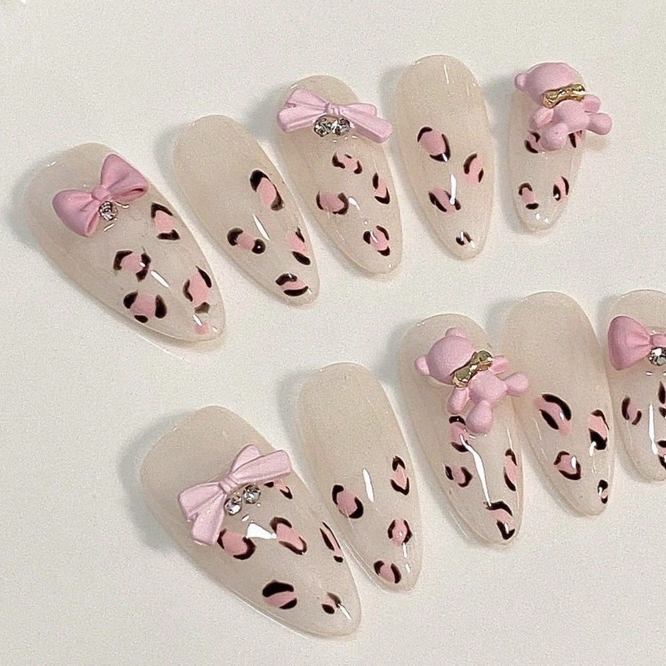 10pcs pure hand pressed almond – Nail Art Leopard Bewertung und Preis